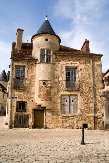 0100Avallon.jpg - SONY DSC